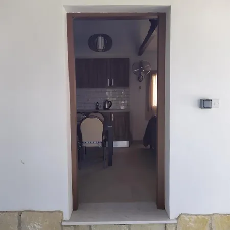 Monolithos 度假居 Pachna